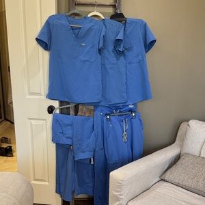 Figs Women's Seal Blue Pants & v neck tops